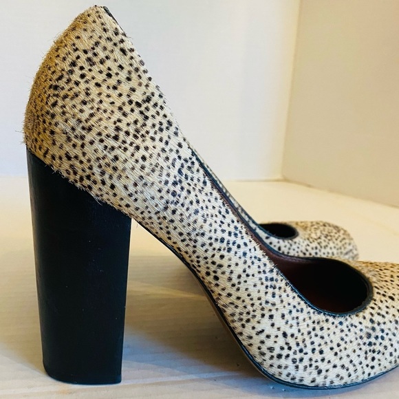 JUICY COUTURE ROSA Dalmation Pony Hair Heels Pumps 8.5 M - Picture 3 of 14